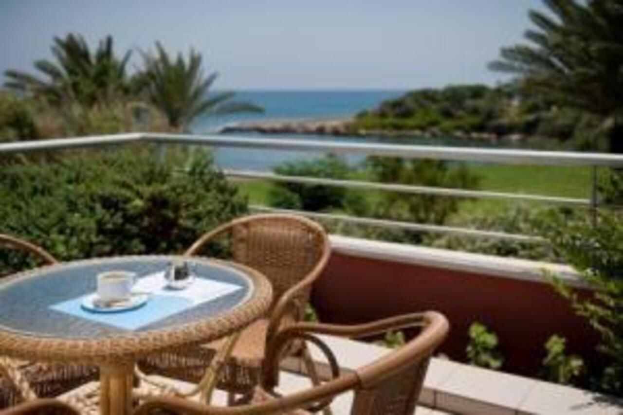 Sentido Kouzalis Beach Hotel Protarász Kültér fotó