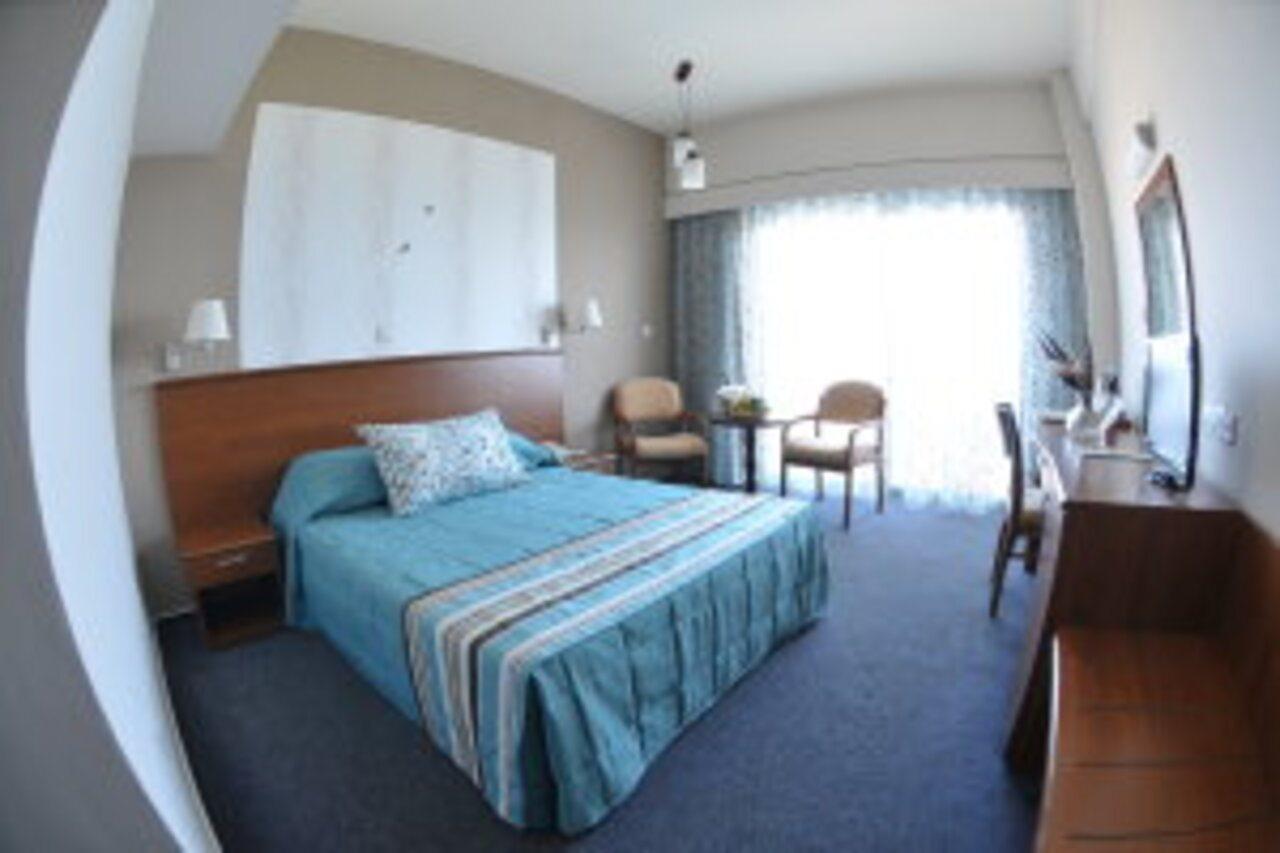 Sentido Kouzalis Beach Hotel Protarász Kültér fotó