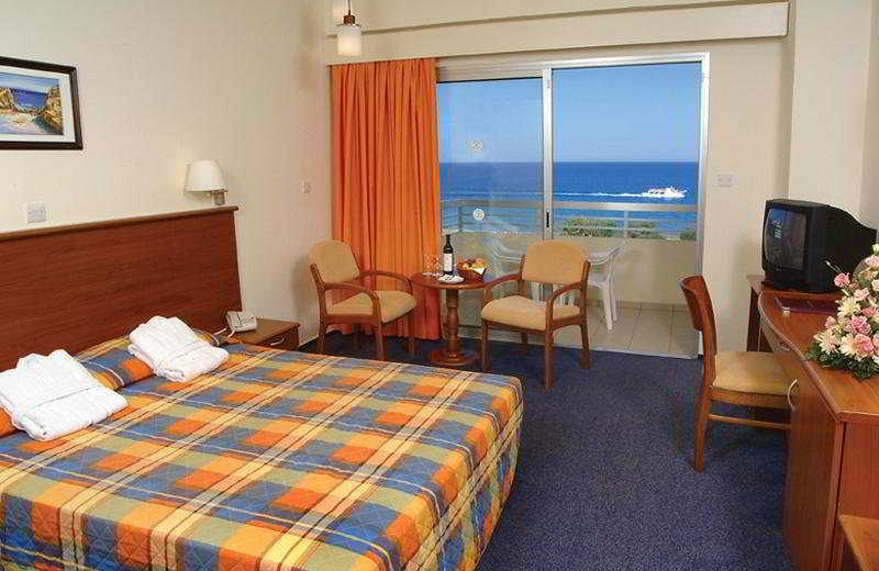 Sentido Kouzalis Beach Hotel Protarász Kültér fotó